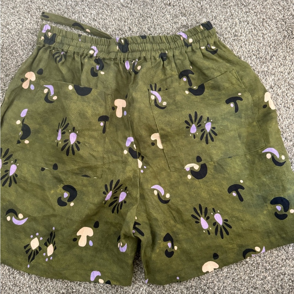 Linen Shorts - Picture 6 of 10